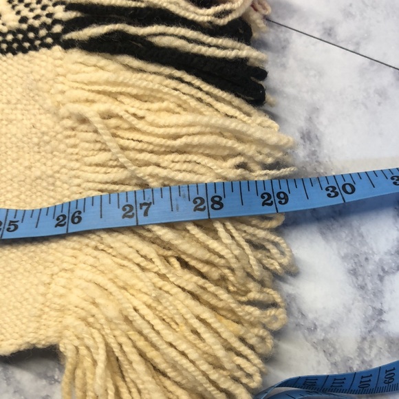 Kids Wool Poncho Cream,red & black - Picture 3 of 9